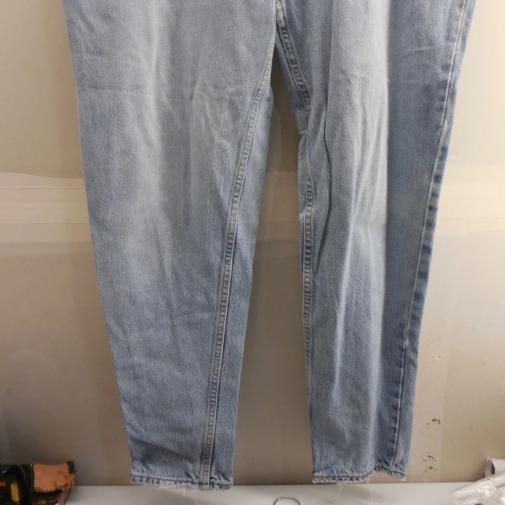 Vintage Levis 550 Relaxed Fit Tapered Leg Jeans Light Wash Made in USA 20W 37x32